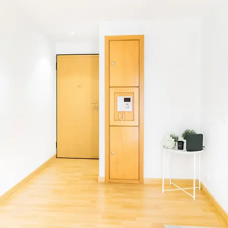 Guest house Airport Metro Olaias 888