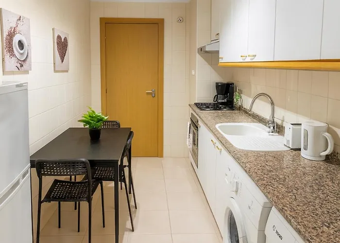 Airport Metro Olaias 888 Gasthuis 3*