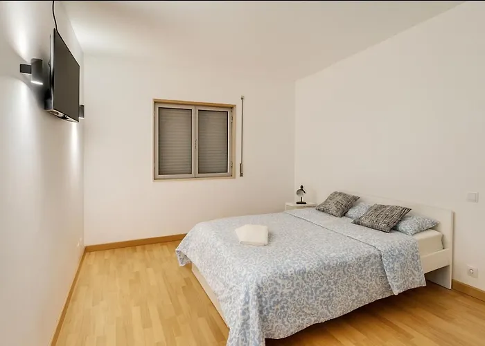 Airport Metro Olaias 888